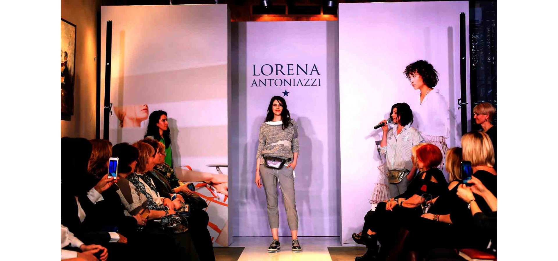 Модный показ Lorena Antoniazzi